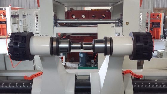 Automatische Papierrollen-stempelschneidene Maschine mit 380 V 90 bis 140mal/Minute fournisseur