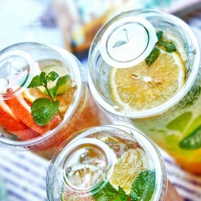 China-Verkaufssuperqualität, die den Plastikmaschinen-Wegwerfplastikdeckel herstellt Maschinen thermoforming ist fournisseur